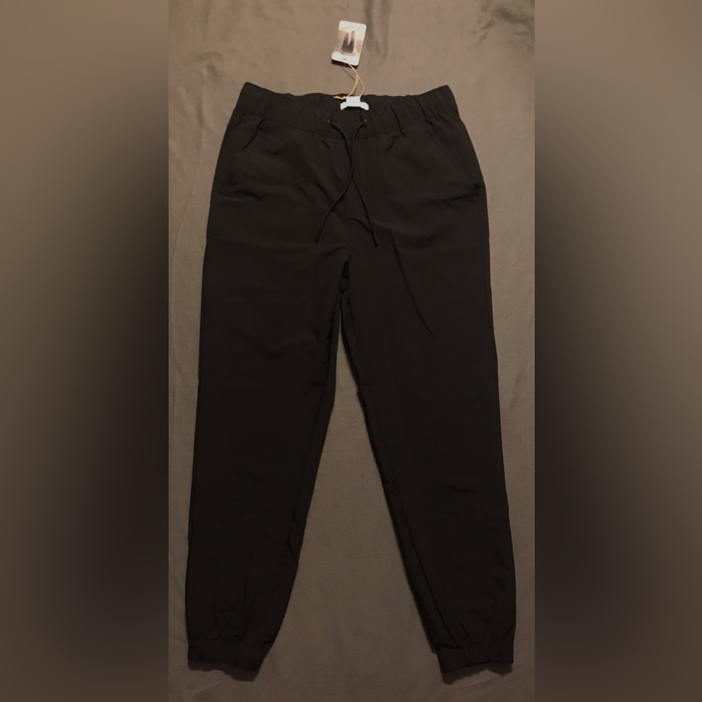 NWT Men’s Avenue Flexstride Jogger Pants